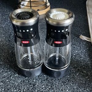 OXO Salt & Pepper Grinder LIKE NEW (selling as 2-piece set)
